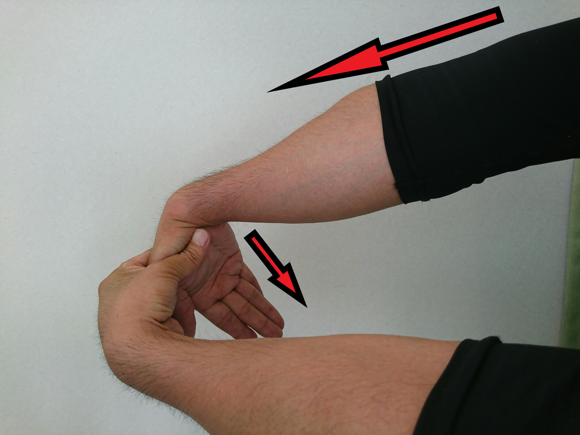 パソコンの打ち込みで 肘が痛くなった時のストレッチ法 加古川市新神野 ひさき鍼灸整骨院